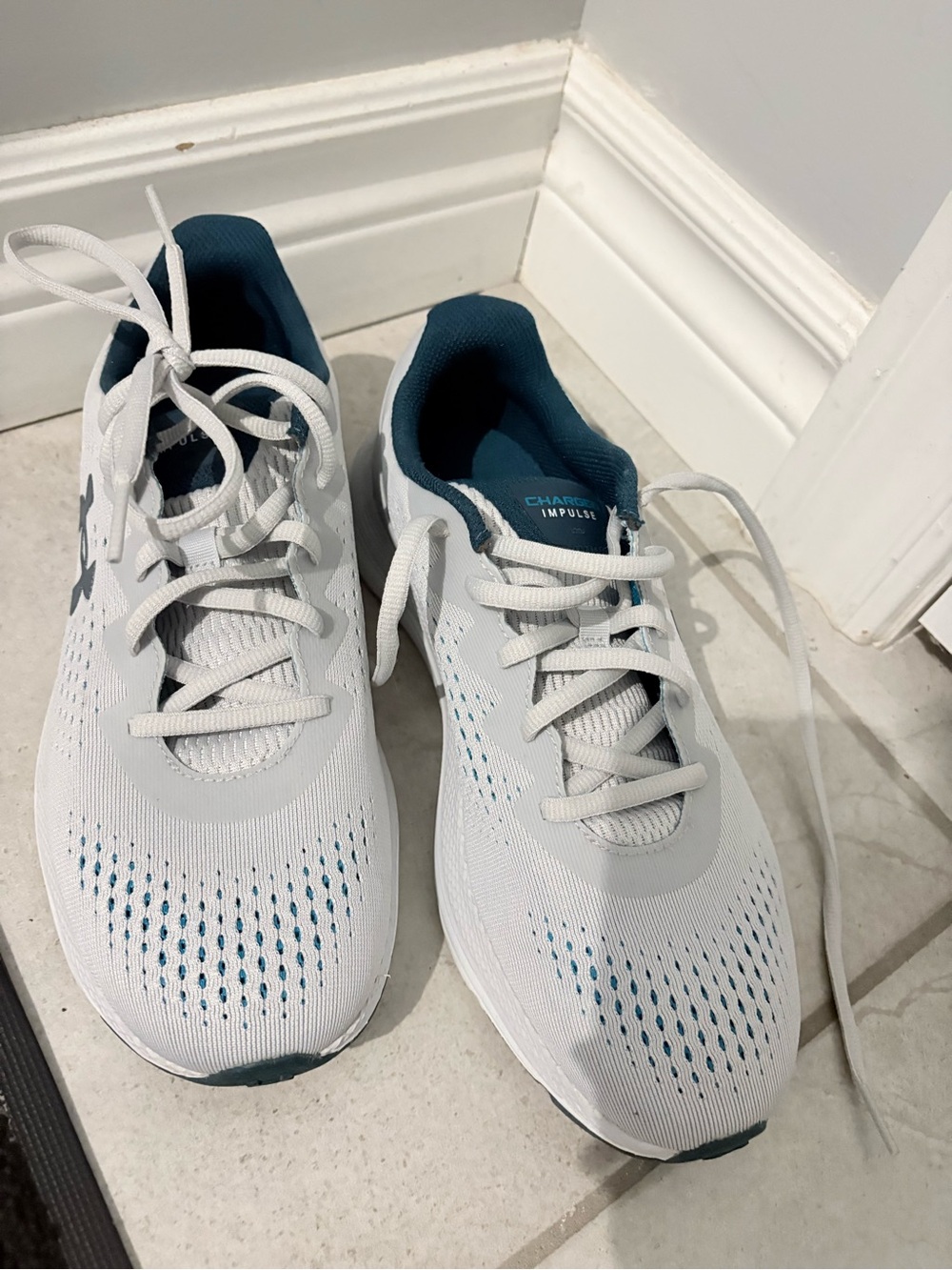 Under Armour White & Teal Knit Running Sneakers